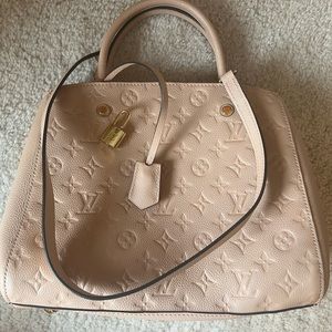 Worn 2x. Looks brand new. No returns.